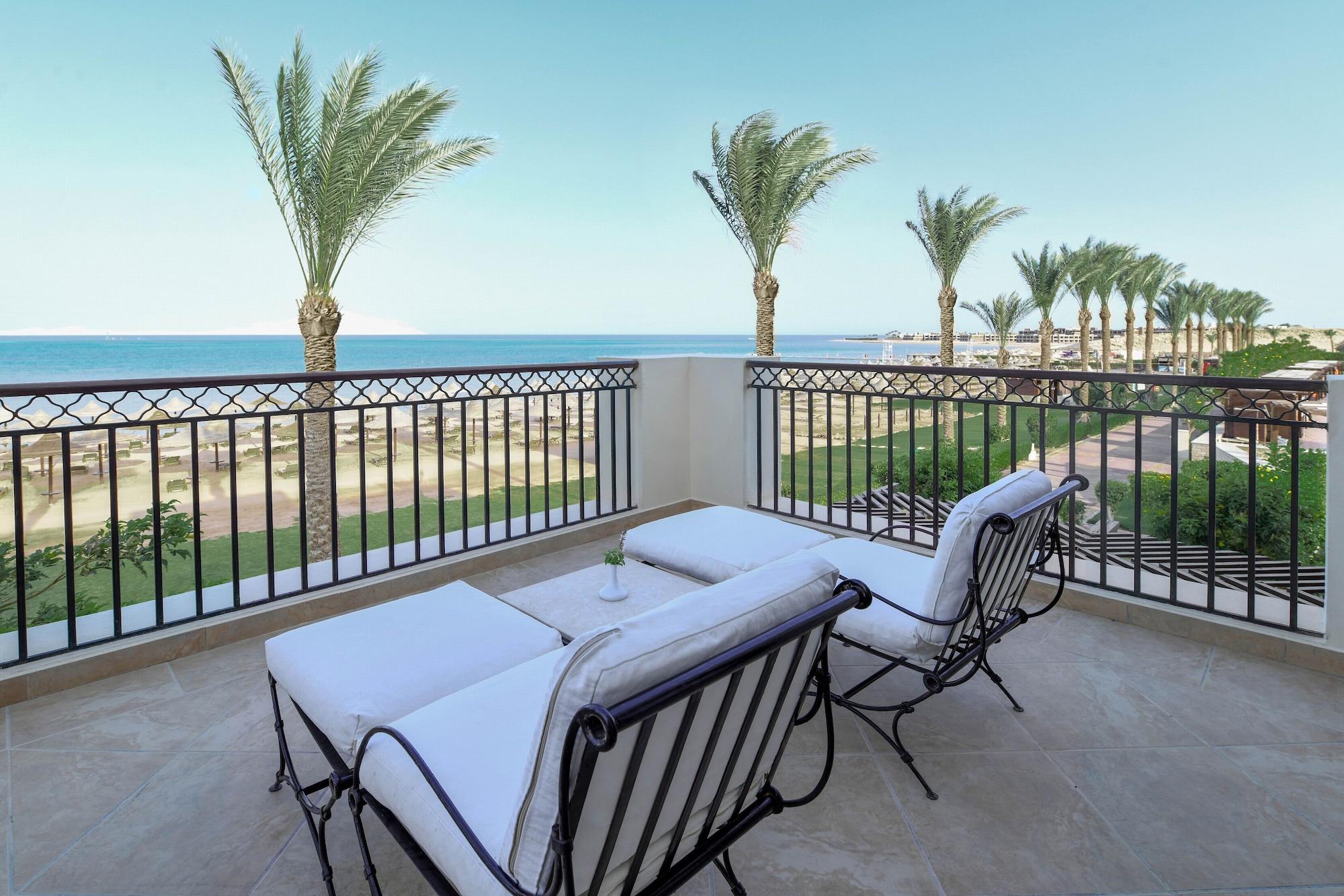 Jaz Belvedere Sharm El Sheikk Exterior foto View from the balcony of a suite at the Hilton Sharm El Sheikh