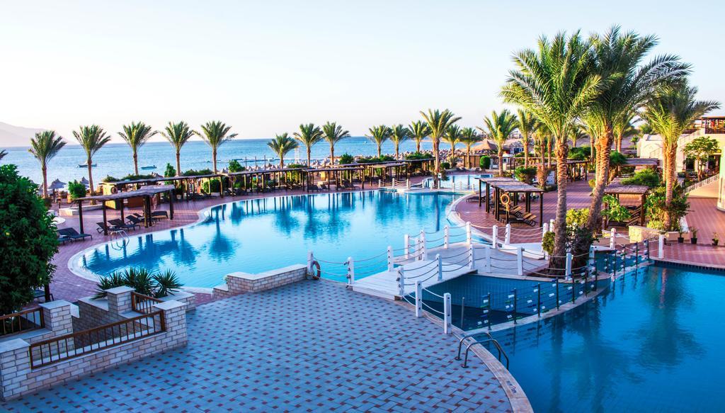 Jaz Belvedere Sharm El Sheikk Exterior foto The pool at the Hilton Sharm El Sheikh